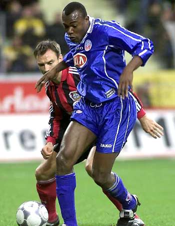 果断射门 果断射门